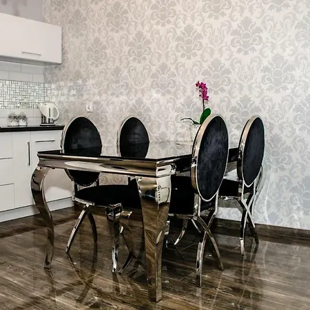 Apartament W Porcie Ούστκα